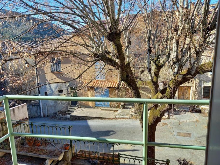 Comps Sur Artuby, Le Tilleul Et Le Four, Jabron Dış mekan fotoğraf